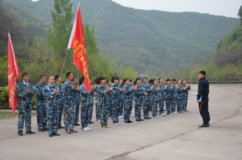 龍潭峽拓展訓練 